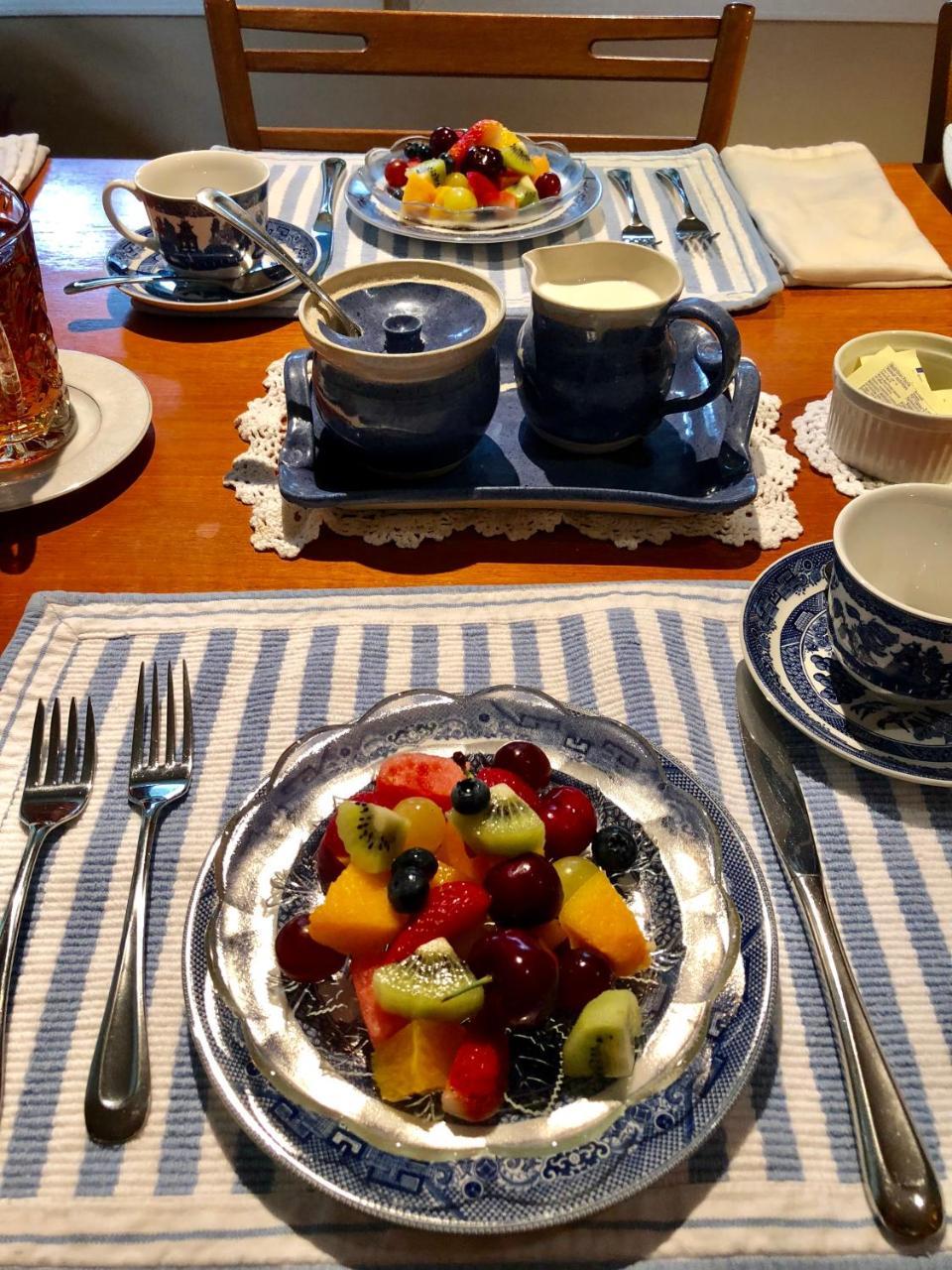 Seafarers Bed & Breakfast Tofino Esterno foto