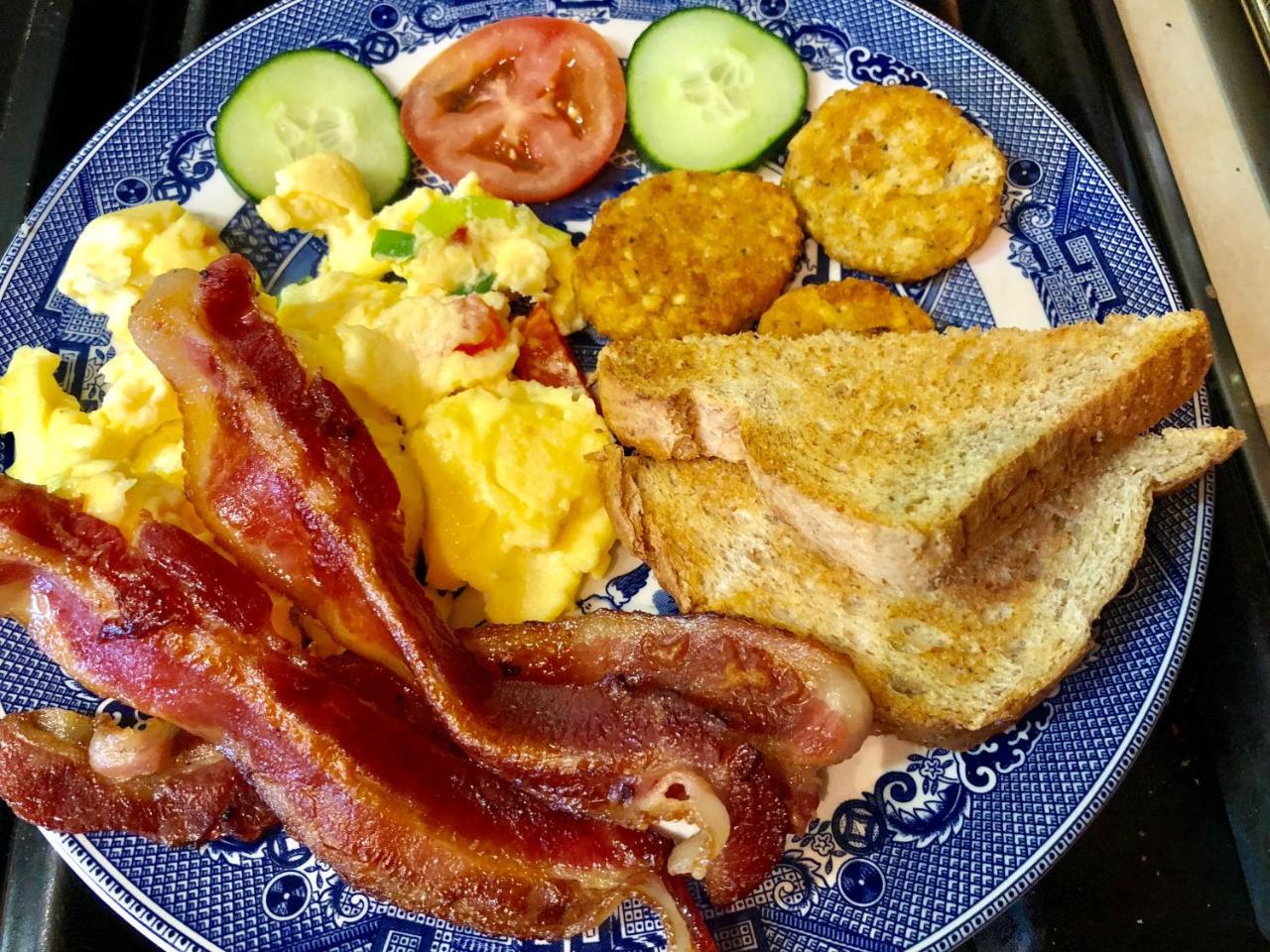 Seafarers Bed & Breakfast Tofino Esterno foto